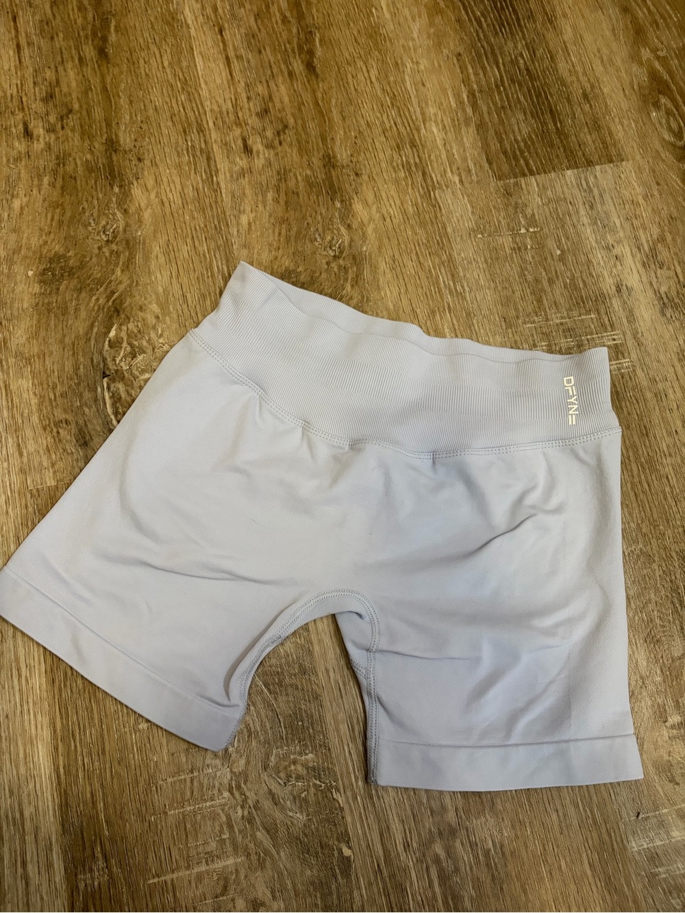 LIKE NEW DFYNE Women's Bike Shorts in Light Gray - Picture 2 of 4
